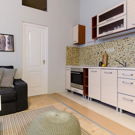 I30 Studio Apartment In Central Location. Будапеща Екстериор снимка